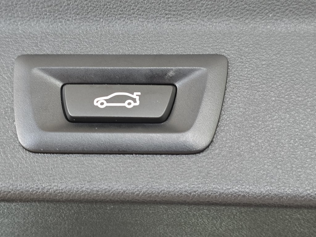 Used 2022 BMW X3 sDrive30i RWD image 31