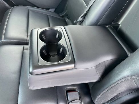 Used 2023 Ford Explorer XLT w/ Equipment Group 202A AWD/4WD image 51