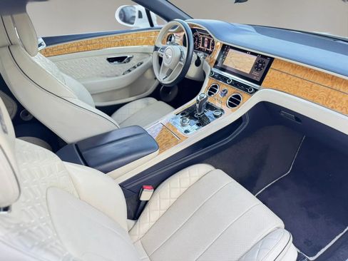 Used 2020 Bentley Continental GT AWD/4WD image 28