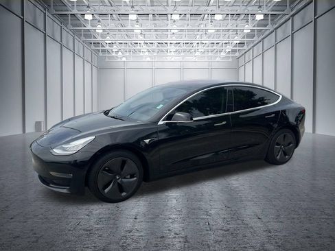 Used 2018 Tesla Model 3 Long Range RWD image 5