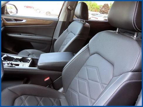 Used 2024 Volkswagen Atlas SE w/ Panoramic Sunroof Package AWD/4WD image 14