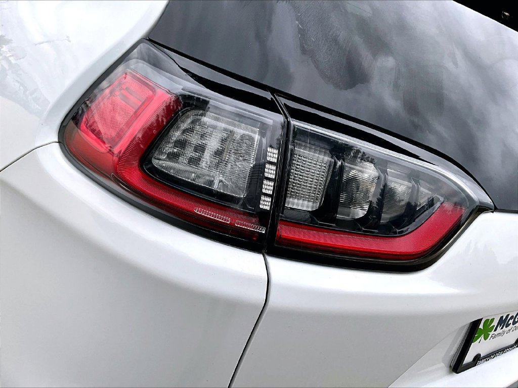 Used 2019 Jeep Cherokee Limited AWD/4WD image 26