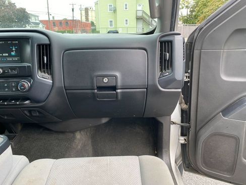 Used 2018 Chevrolet Silverado 1500 Custom w/ Custom Value Package image 26