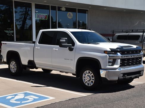 Used 2022 Chevrolet Silverado 3500 LT w/ Convenience Package AWD/4WD image 8