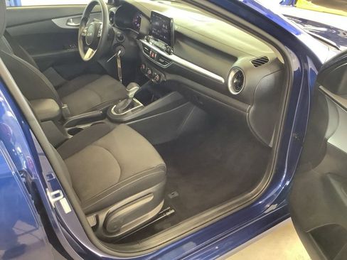 Certified 2023 Kia Forte LXS w/ LXS Technology Package image 17