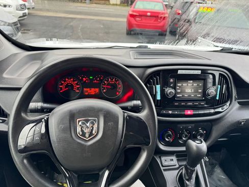 Used 2018 RAM ProMaster City Tradesman image 16