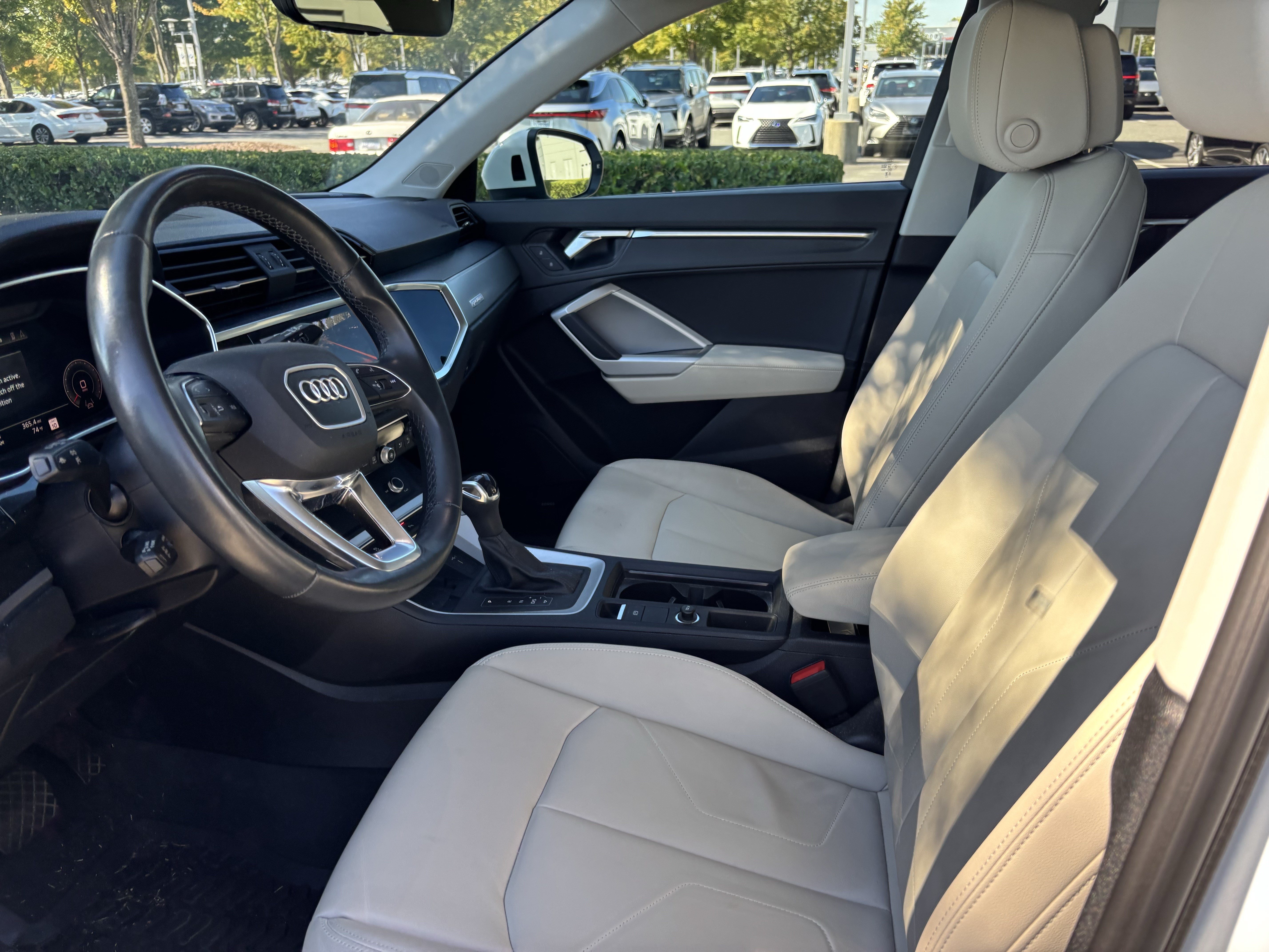 Used 2024 Audi Q3 2.0T Premium Plus AWD/4WD image 17