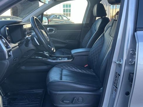Used 2021 Kia Sorento SX Prestige image 22