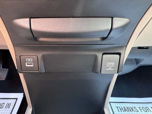 Used 2024 Honda Odyssey EX image 27