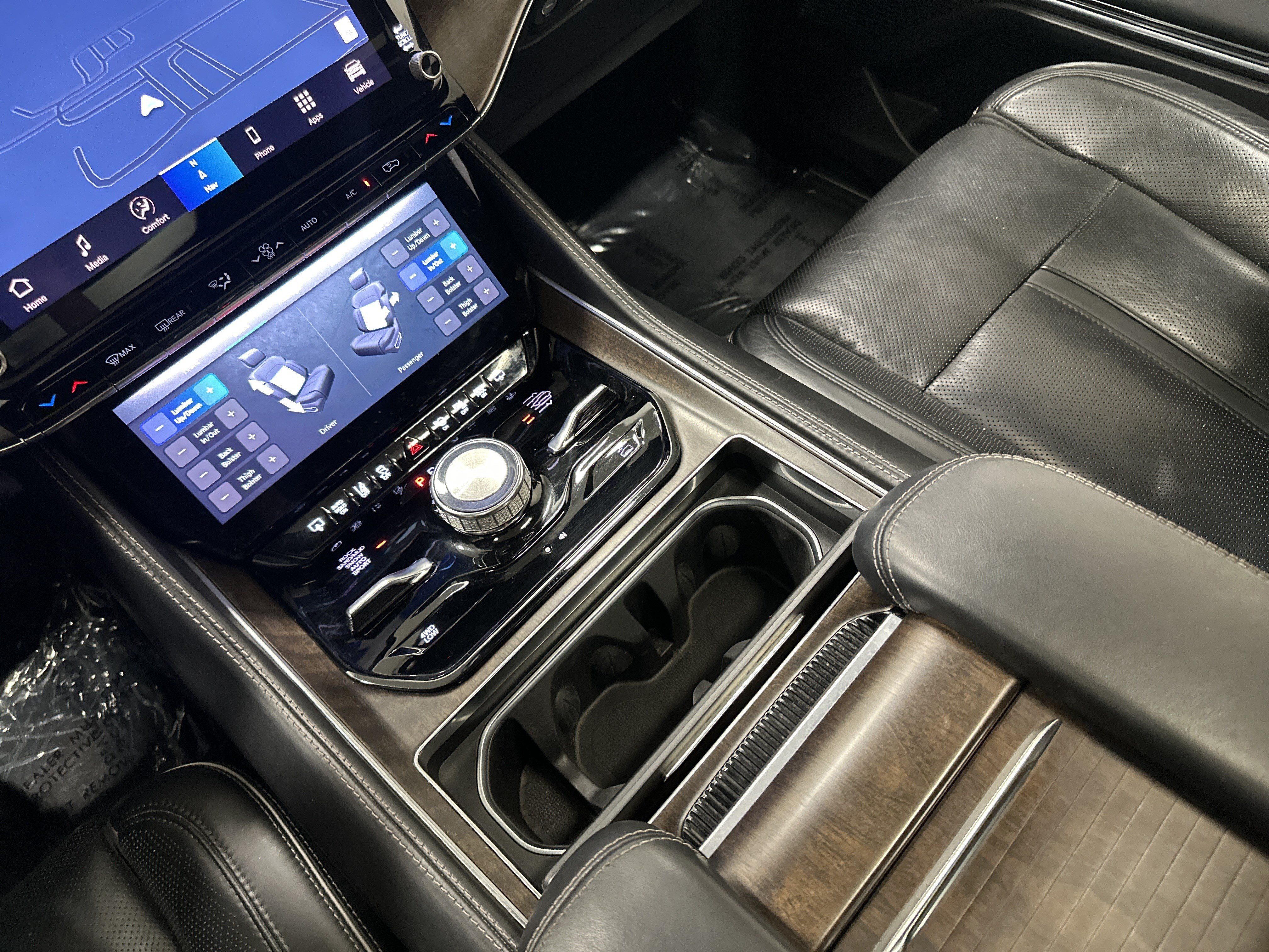 Used 2022 Jeep Grand Wagoneer Series II w/ Convenience Group III AWD/4WD image 26