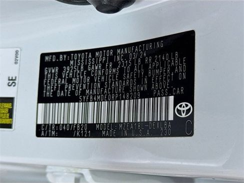 Certified 2024 Toyota Corolla LE image 29