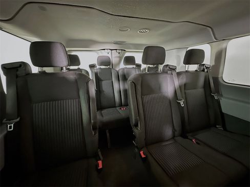 Used 2017 Ford Transit 350 XLT image 31