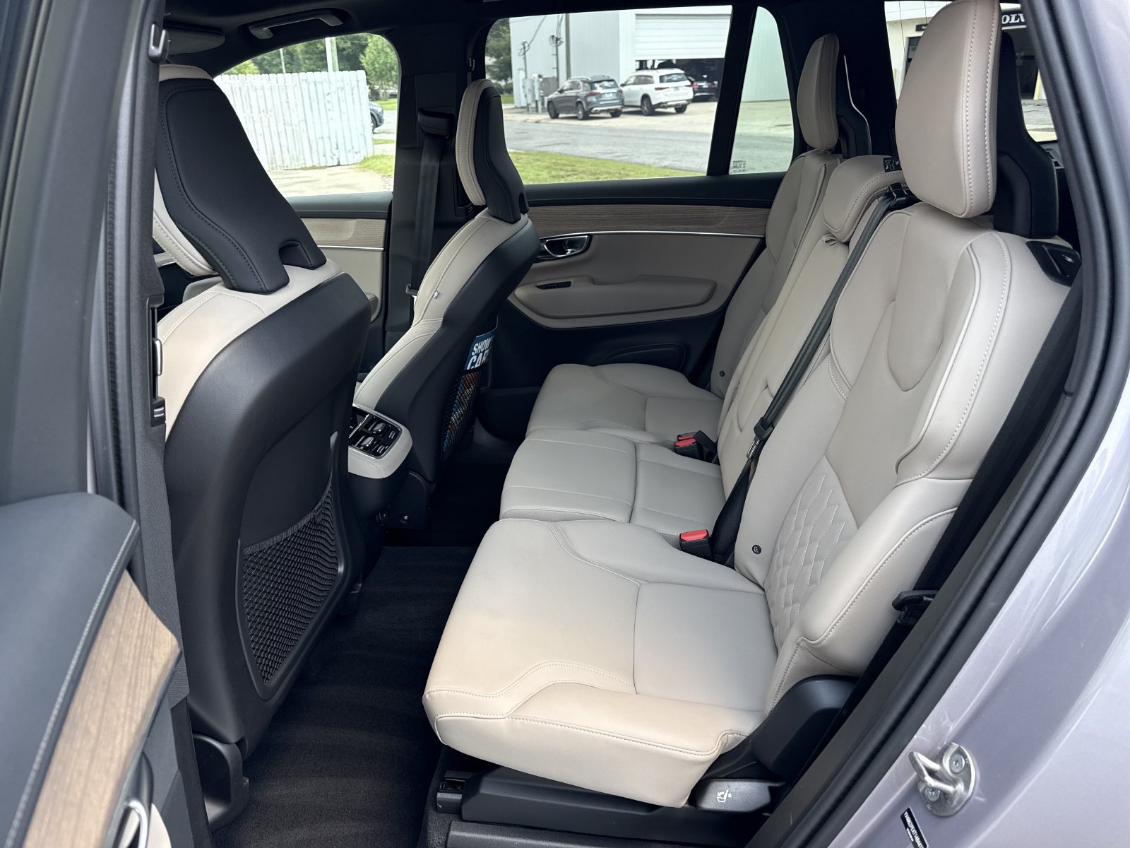 Certified 2026 Volvo XC90 B6 Plus AWD/4WD image 10