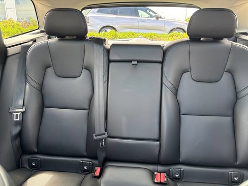 Certified 2023 Volvo XC60 B5 Core w/ Climate Package AWD/4WD image 30