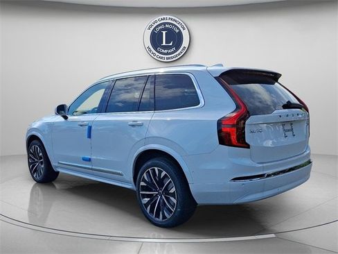 New 2026 Volvo XC90 B6 Plus w/ Protection Package Premier image 3