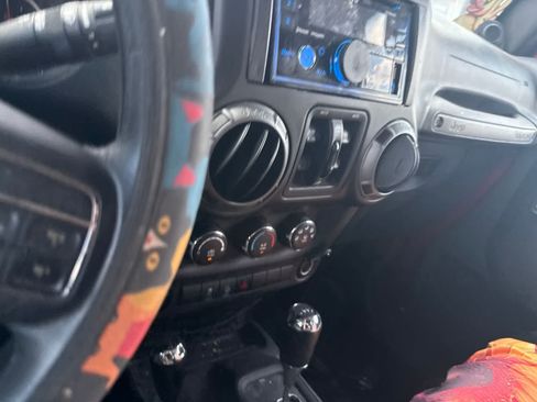 Used 2013 Jeep Wrangler Unlimited Sport AWD/4WD image 7