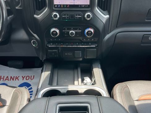 Used 2020 GMC Sierra 2500 AT4 w/ AT4 Premium Package AWD/4WD image 38
