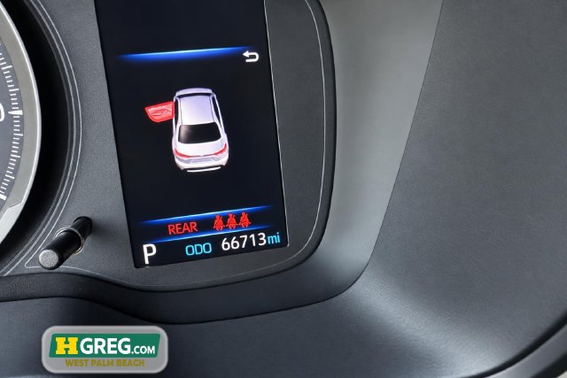 Used 2020 Toyota Corolla L FWD image 11