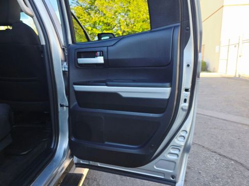 Used 2017 Toyota Tundra SR5 w/ SR5 Upgrade Package image 34