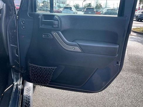 Used 2016 Jeep Wrangler Sport image 27