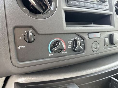 New 2026 Ford E-450 and Econoline 450 Super Duty w/ Power Equipment Group image 18