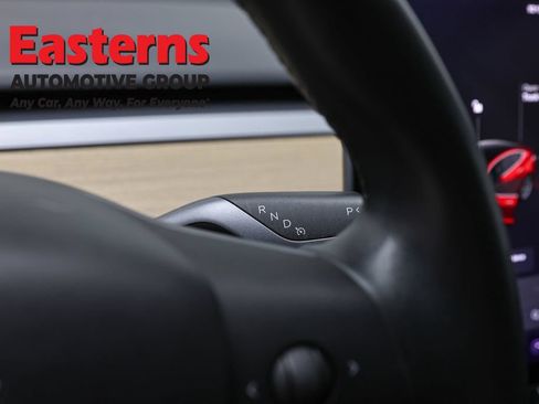 Used 2019 Tesla Model 3 Standard Range RWD image 12