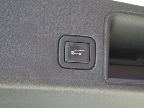Used 2024 GMC Terrain AT4 w/ Infotainment Package II AWD/4WD image 14