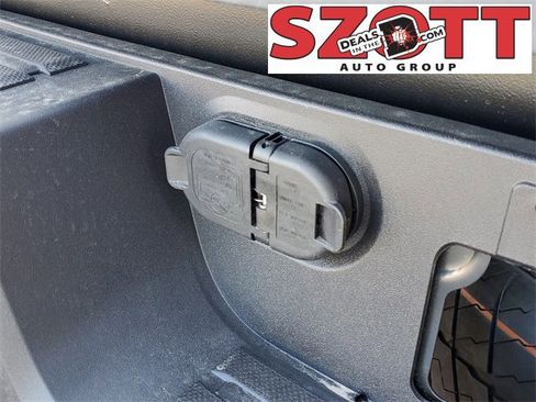 New 2025 Toyota Tacoma TRD Sport image 7