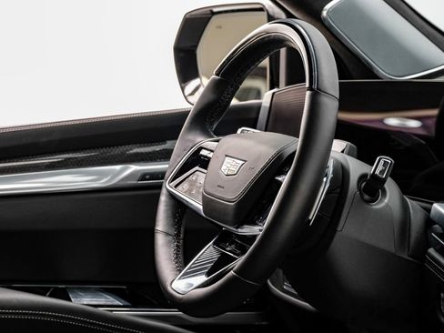 Used 2025 Cadillac Escalade V image 10