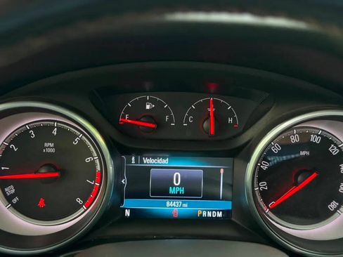 Used 2018 Buick Regal Preferred FWD image 13