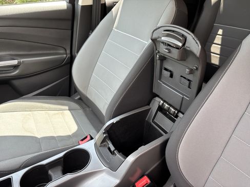 Used 2013 Ford Escape SE FWD image 26