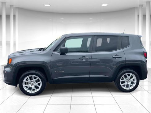 Used 2023 Jeep Renegade Latitude AWD/4WD image 8