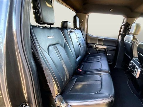 Used 2019 Ford F150 Platinum image 29