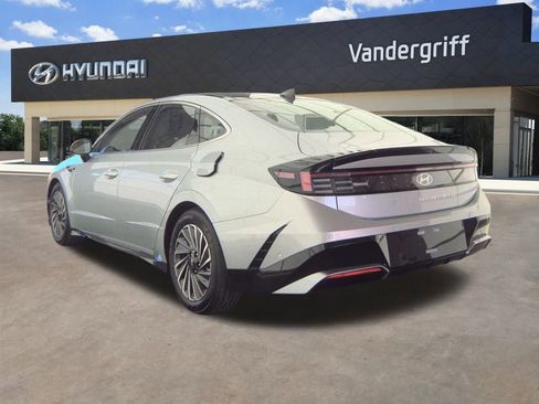 Used 2026 Hyundai Sonata Limited image 6