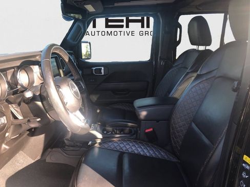 Used 2022 Jeep Wrangler Unlimited Sahara AWD/4WD image 24