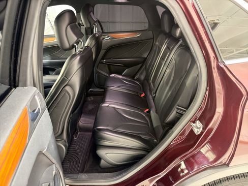 Used 2018 Lincoln MKC Select w/ Select Plus Package FWD image 31