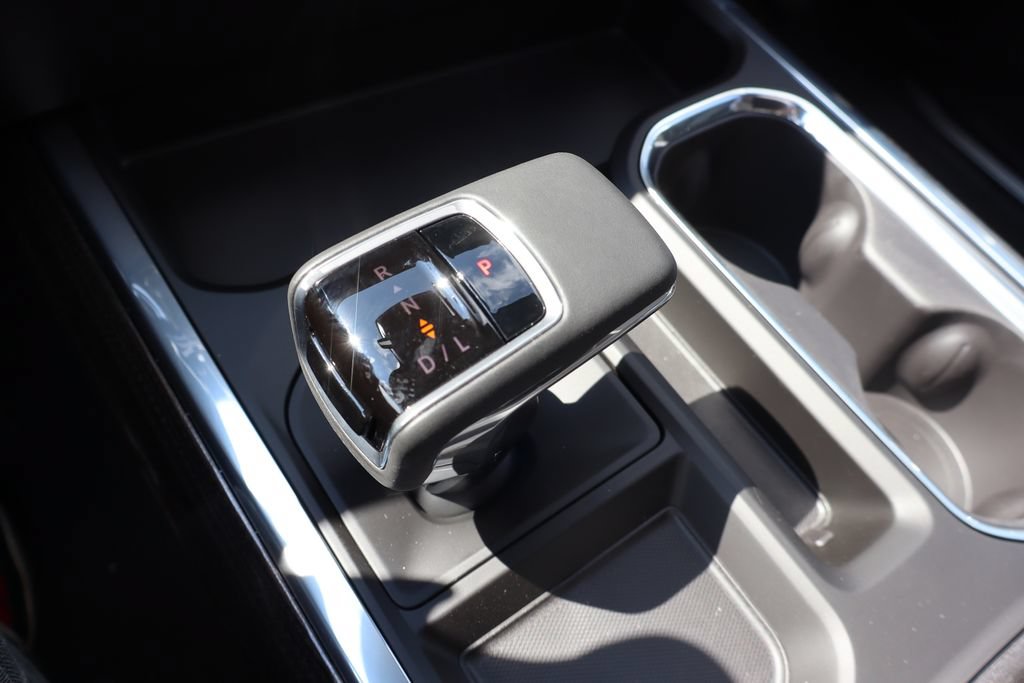New 2026 Chevrolet Silverado 1500 RST w/ Redline Edition AWD/4WD image 9