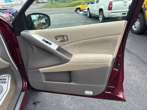 Used 2012 Nissan Murano SV AWD/4WD image 24
