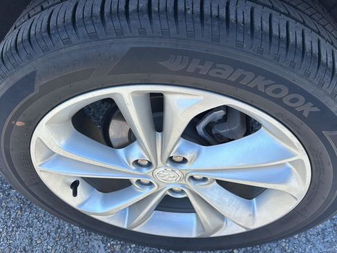 Used 2023 Buick Encore GX Preferred w/ Cold Weather Comfort Package AWD/4WD image 11