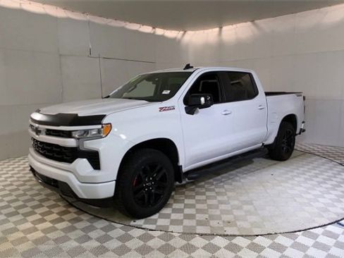 Used 2024 Chevrolet Silverado 1500 RST w/ Convenience Package II image 4