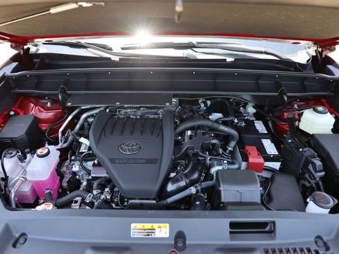 New 2026 Toyota Highlander Platinum AWD/4WD image 10