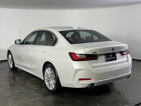 Certified 2024 BMW 330i xDrive Sedan w/ Premium Package AWD/4WD image 6