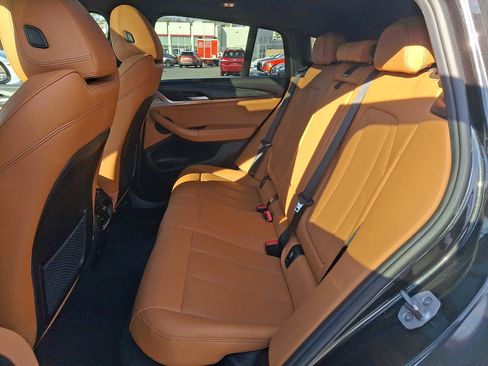 Used 2022 BMW X4 xDrive30i w/ Premium Package 2 image 8