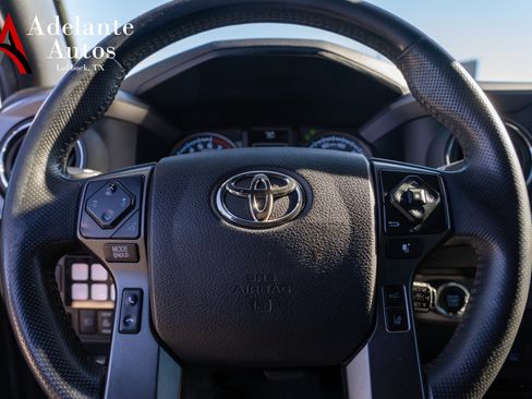 Used 2021 Toyota Tacoma TRD Off-Road image 10