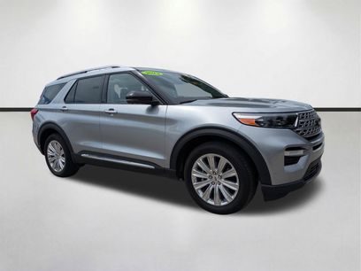 Used 2022 Ford Explorer Limited w/ Limited Technology Package