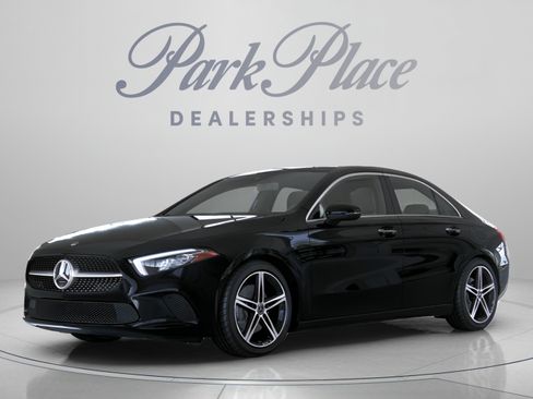 Used 2022 Mercedes-Benz A 220 image 2