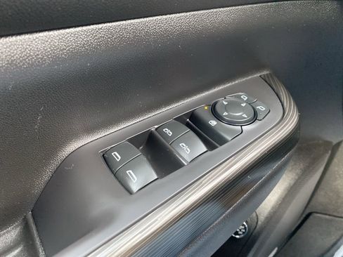 Used 2021 GMC Acadia SLT w/ LPO, Floor Liner Package image 22