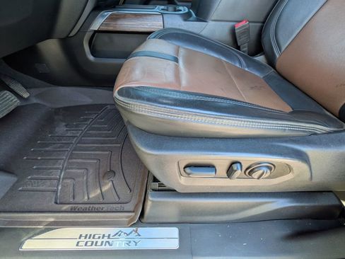 Used 2022 Chevrolet Silverado 3500 High Country w/ LPO, Hitch Package image 15