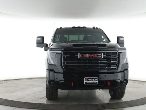 Used 2025 GMC Sierra 2500 AT4 w/ AT4 Premium Plus Package AWD/4WD image 12