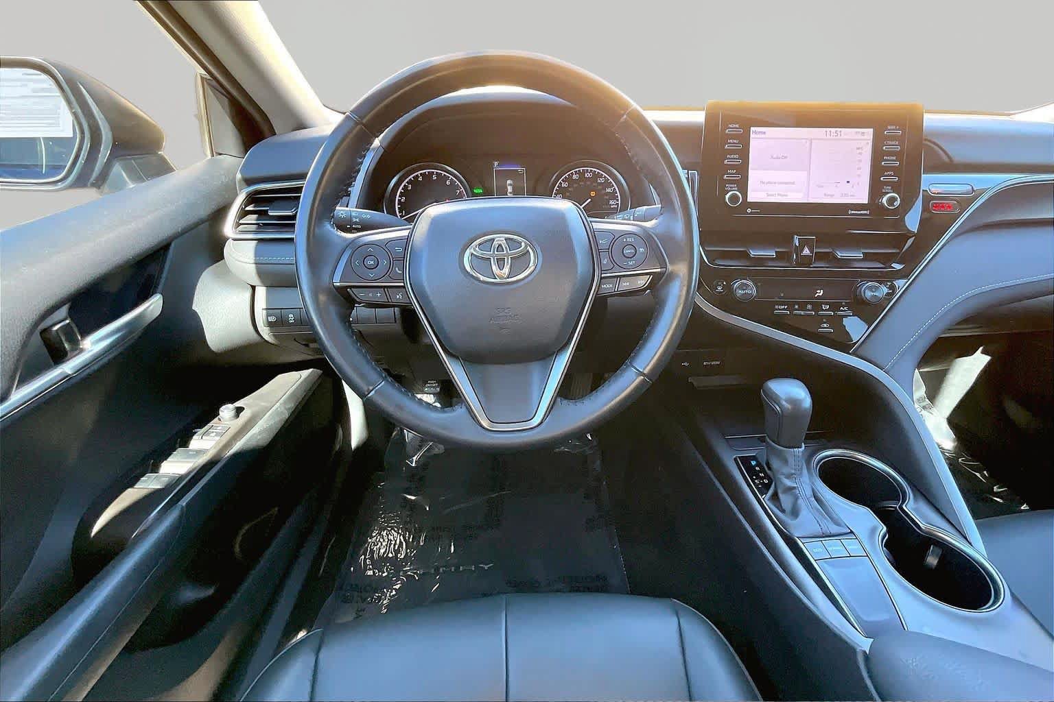 Used 2024 Toyota Camry SE w/ Convenience Package FWD image 6